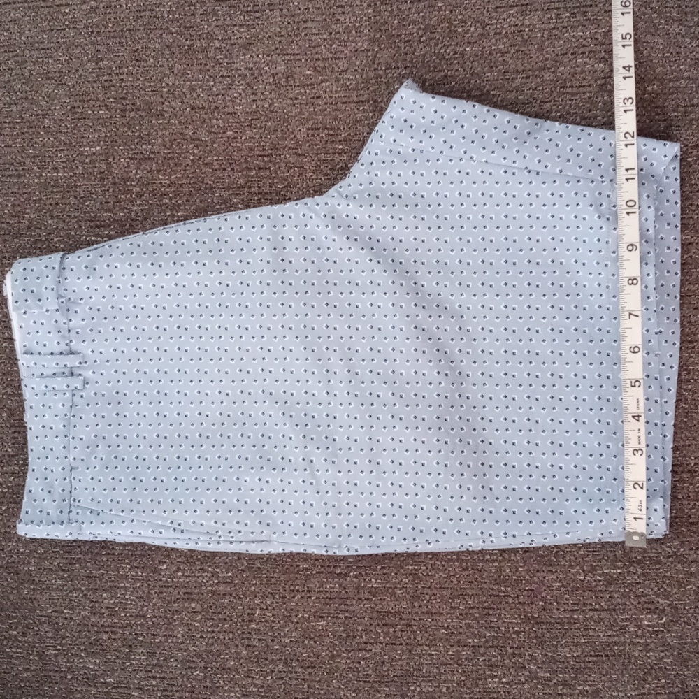 💙RLX Ralph Lauren💙 - Spyglass Blue/White Geometric Print Stretch Short - Picture 16 of 16